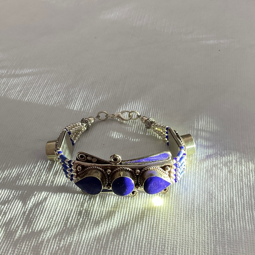 NWOT TIBETAN SILVER LAPIS Blue HAND CRAFTED Women's Bracelet - Picture 7 of 7